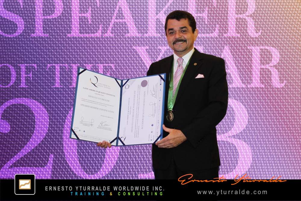 Ernesto Yturralde, facilitador experiencial, Team Building